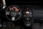 Mazda2 2010 года